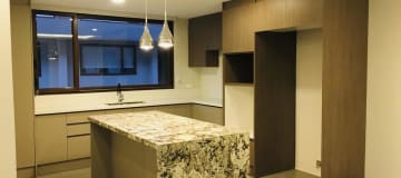 Venta casa grande 3 dormitorios Cumbayá Santa Inés, REMATE