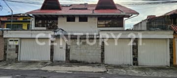 Casa 7 hab cerca de universidades ideal para residencia estudiantil