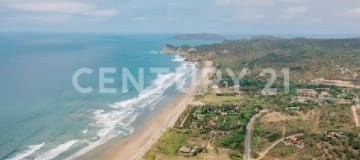 Terreno frente al mar en Ayampe - 10,000m²