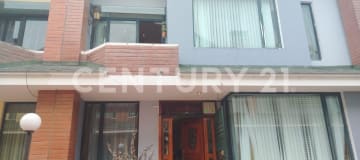 Casa en venta en Amagasi del Inca - 300m² con 4 dormitorios