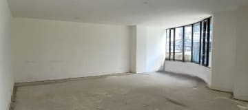 VENTA OFICINA SECTOR LA CAROLIANA 59.50 m² con vista frontal, Suiza y Noruega. GB.