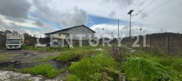 Terreno esquinero en venta en Av. Nicolás Lapentti - Ideal logística