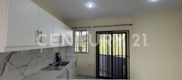 Departamento en La Joya con piscina y canchas