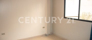 Casa en Valle Alto con seguridad 24/7, ideal para vivir o invertir