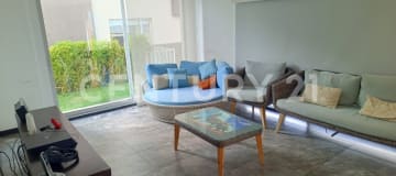 Departamento moderno amoblado con 5 dormitorios y terraza en conjunto residencial