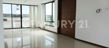 Casa en urbanizacion privada en venta en Tumbaco