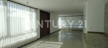Casa en urbanizacion privada en venta en Tumbaco
