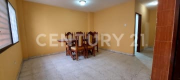 Casa 200m² en Esteros Sur con 6 dormitorios y garaje