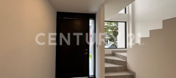 Casa de estreno en urb. privada, 250m² terreno, $260K