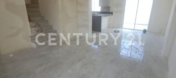 Casa 120 m², 3 hab. en planta alta, $119K