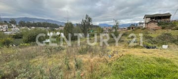 Terreno 723m² + construcción 140m²: ¡Invierte ya!