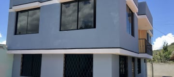 Venta casa y terreno Guayllabamba, 2.500m2 en derecho y acciones