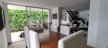 Apartamento duplex en El Arenal, Tumbaco - 70 m² jardín