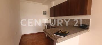 Casa rentera en La Garzota - 3 deptos. independientes para alta rentabilidad