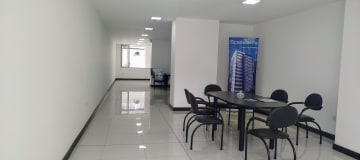 VENTA LOCAL COMERCIAL FRENTE AL CENTRO MEDICO ASISTANET
