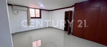 Casa en Manta Beach, 5 hab, 5 baños, cocina americana