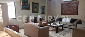Casa 3 hab. en La Saiba, sur de Guayaquil, cerramiento y garaje