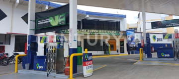 Local comercial en gasolinera Av. Galo Plaza 120m²