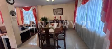 Dos casas en una propiedad en La Serrana, Sangolquí - $145K