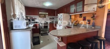 Dos casas en una propiedad en La Serrana, Sangolquí - $145K