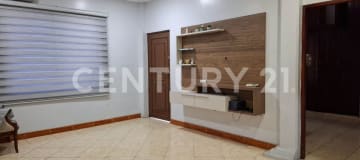 Casa comercial en Prosperina - 3 pisos - $Oportunidad