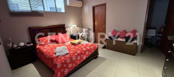 Casa rentera en Colinas de los Ceibos - 3 deptos. - $310,000