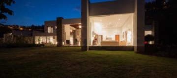 Venta Espectacular Casa de 5 dormitorios en Urbanización Pillagua. Sector Santa Ines. Cumbayá. SC