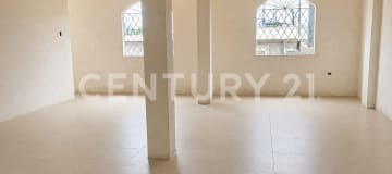Bodega 240m² en alquiler con seguridad 24/7 y parqueo