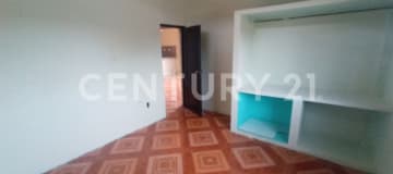 Casa rentera con 7 deptos, 1% rentabilidad en Juan Montalvo