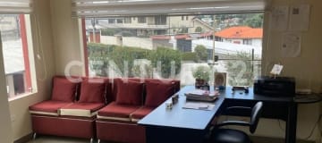 Local comercial 554m² en 2 niveles - Ideal institucional/empresarial