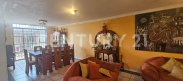 Casa amplia en venta en Quito