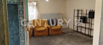 Casa versátil en La Roldós: 2 deptos. cerca de Av. Rumiñahui
