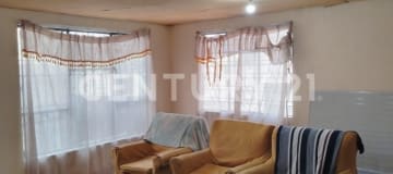 Casa versátil en La Roldós: 2 deptos. cerca de Av. Rumiñahui