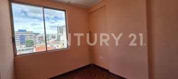 Depto 2 hab en La Mariscal Sucre, piso 4, $300 alquiler
