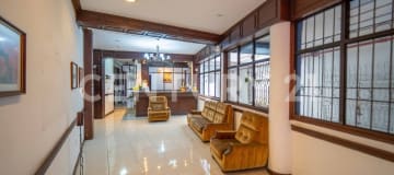 Iconico Hotel en Venta: Centro Histórico de Quito, 122 hab. y locales