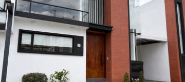 ALQUILER HERMOSA CASA - 3 DORMITORIOS - JARDIN - TUMBACO