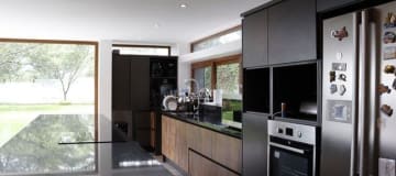 Exclusiva casa moderna en Nayón con 800m² de jardín y a 10 min de Cumbayá