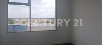 Consultorio médico 35m² frente a Hospital Semedic - $480 + alícuota