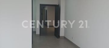 Consultorio médico 35m² frente a Hospital Semedic - $480 + alícuota