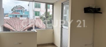 Local comercial 55m² en Sangolquí - Av. principal - 2do piso