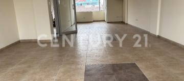 Local comercial 55m² en Sangolquí - Av. principal - 2do piso