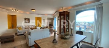 Departamento dúplex en San Juan de Cumbayá con jacuzzi