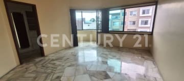 Casa con piscina en arriendo en Norte de Guayaquil