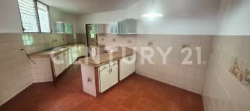 Casa con piscina en arriendo en Norte de Guayaquil