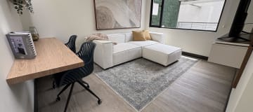 VENTA PENTHOUSE con terraza y balcón POR ESTRENAR-González Suárez. CW