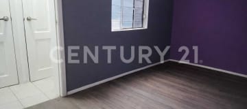 Propiedad en Ferroviaria Baja, 55.83m², ideal vivienda-negocio