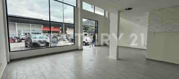 Local comercial en alquiler Riocentro Los Ceibos, 48m²