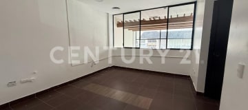 Local comercial en alquiler Riocentro Los Ceibos, 48m²