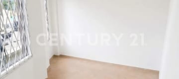 Local comercial estratégico de 101m² con 7 parqueaderos