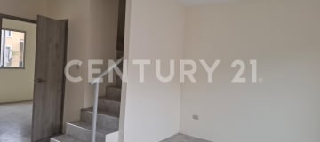 Casa nueva en Bonavila: 4 dormitorios y piscina en urbanización